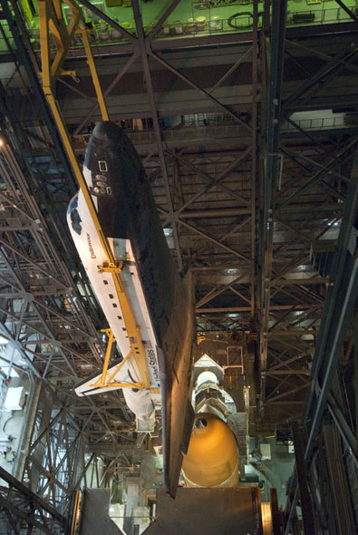 Space shuttle Endeavour's final path to the pad