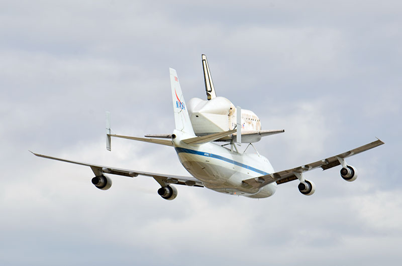 Space shuttle Discovery lands in Washington for Smithsonian display