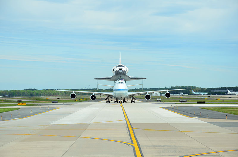 Space shuttle Discovery lands in Washington for Smithsonian display