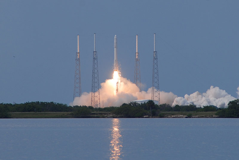 Inaugural SpaceX Falcon 9 soars into orbit