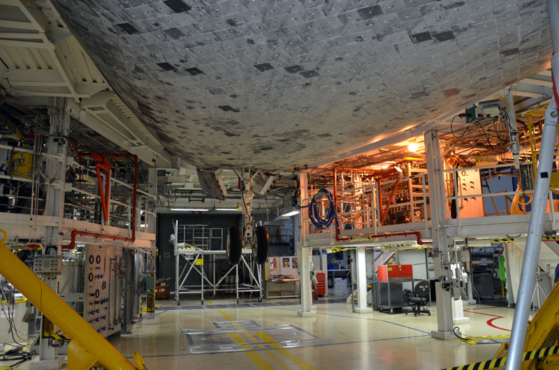 Touring Smithsonian-bound space shuttle Discovery