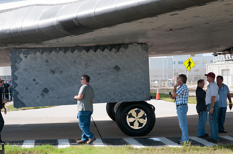 Trading places, space shuttles meet nose-to-nose for a final time