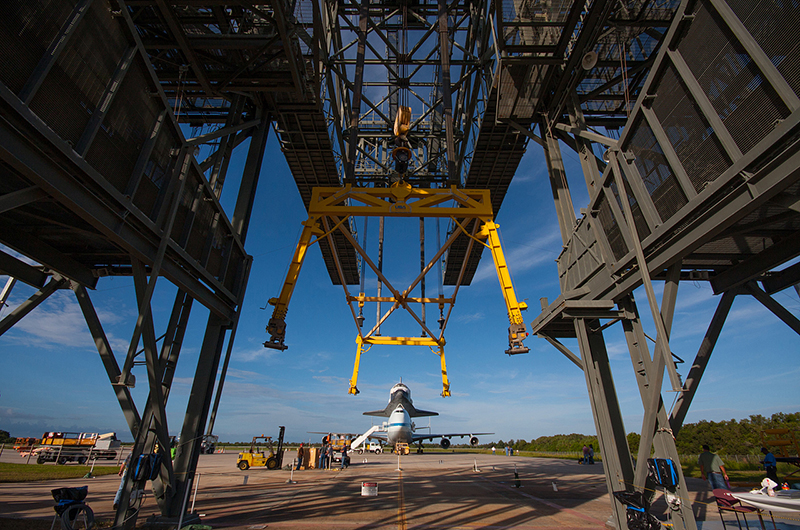 Space shuttle Endeavour set for final ferry flight to Calif., if weather allows