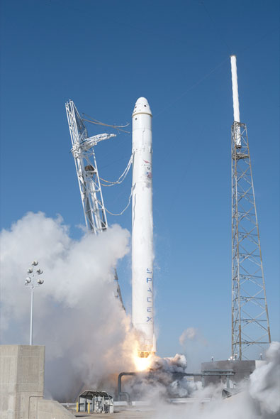 To orbit and back: SpaceX makes history with Dragon